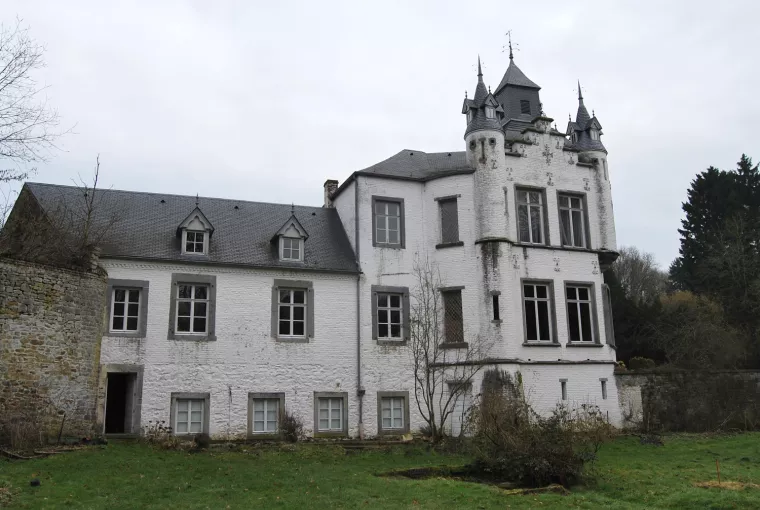 Château de Thozée à Mettet